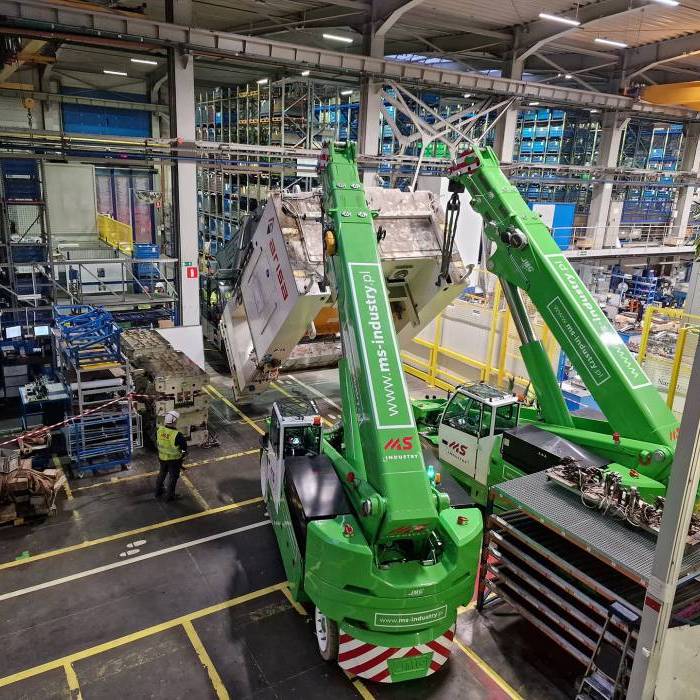 Kontrolowane przechylanie korpusu prasy ARISA podczas operacji transportowej. 