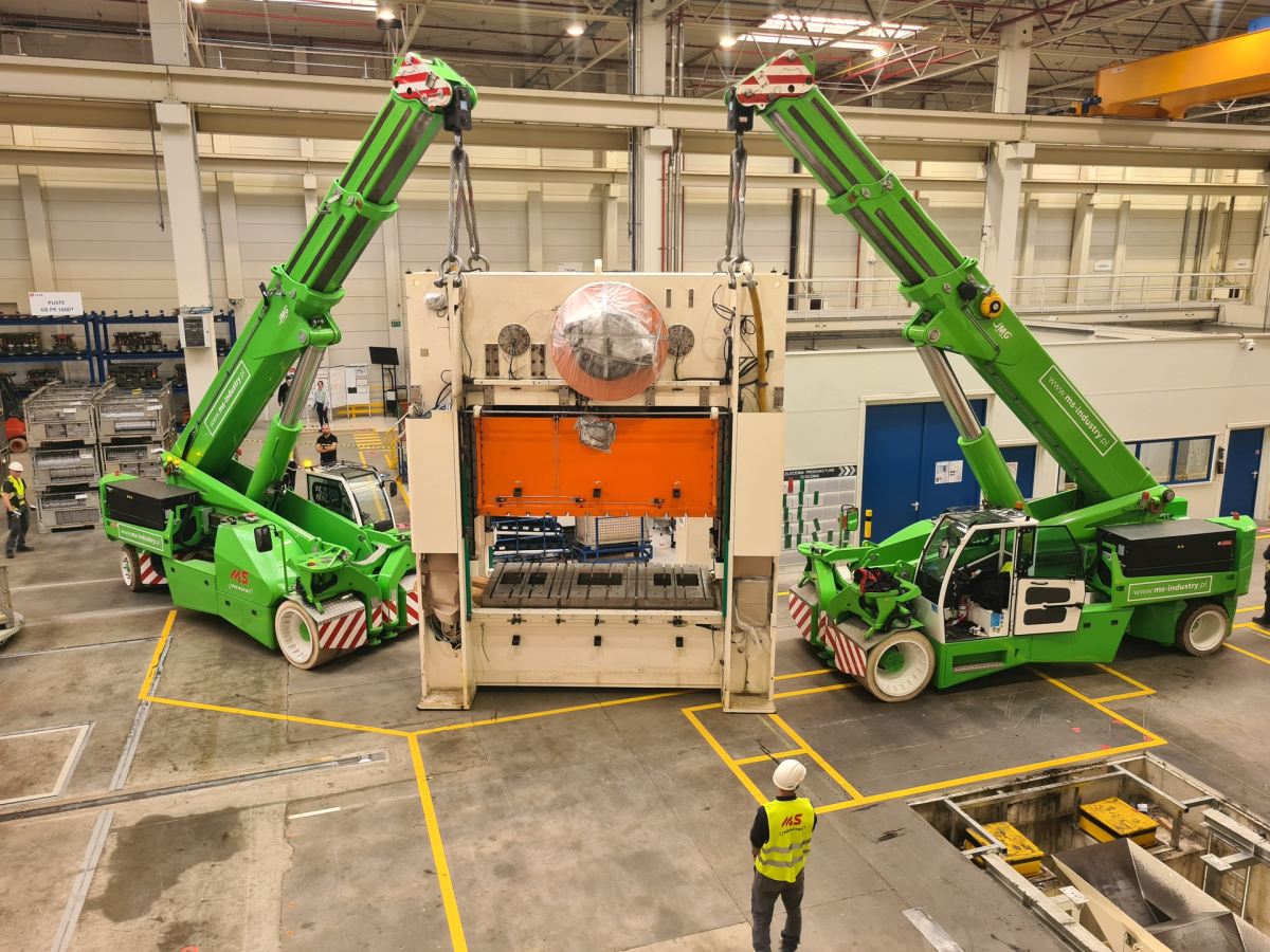 Demontaż pras przemysłowych – bezpieczeństwo i logistyka